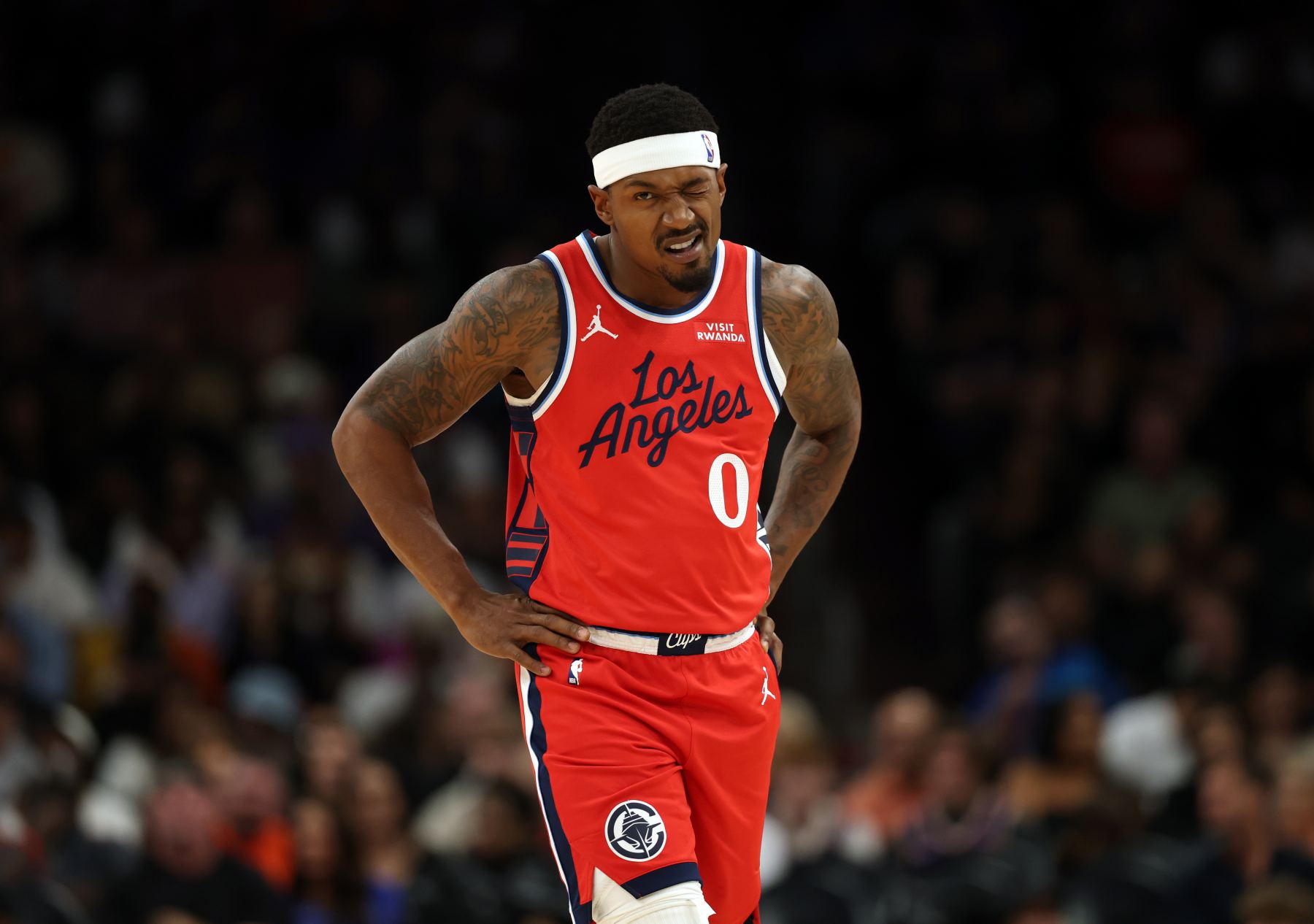 クリッパーズの運営責任者：ビルは股関節の病気から回復している間、膝の炎症の問題も治療している